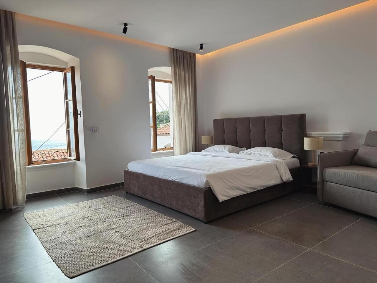 Lion'S Villa Vlorë Exteriör bild