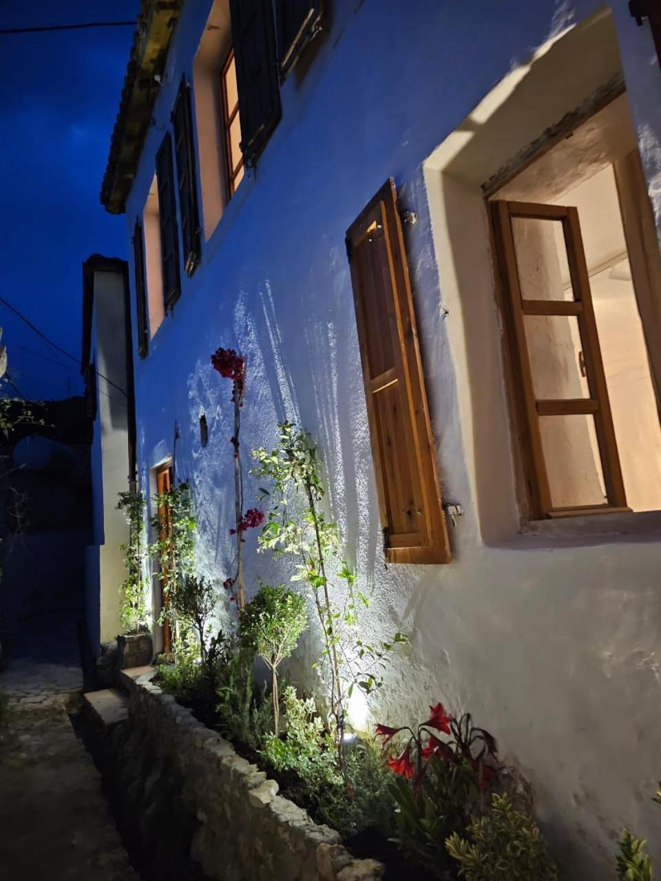 Lion'S Villa Vlorë Exteriör bild